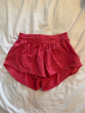 Lululemon Hotty Hot 2.5 Shorts